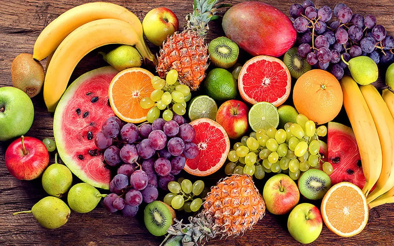 Frutta zuccherina la sera? Meglio scegliere alternative per dormire meglio